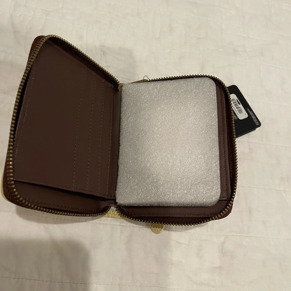 New Loungefly Star Wars Wallet - Picture 8 of 11